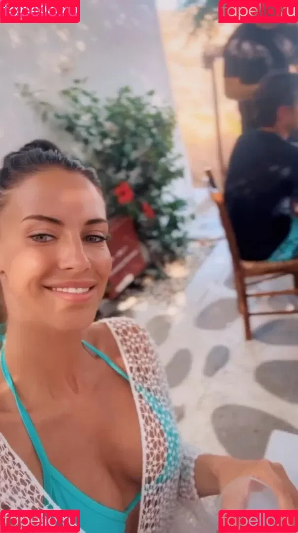 Jessica Lowndes Onlyfans Photo Gallery 