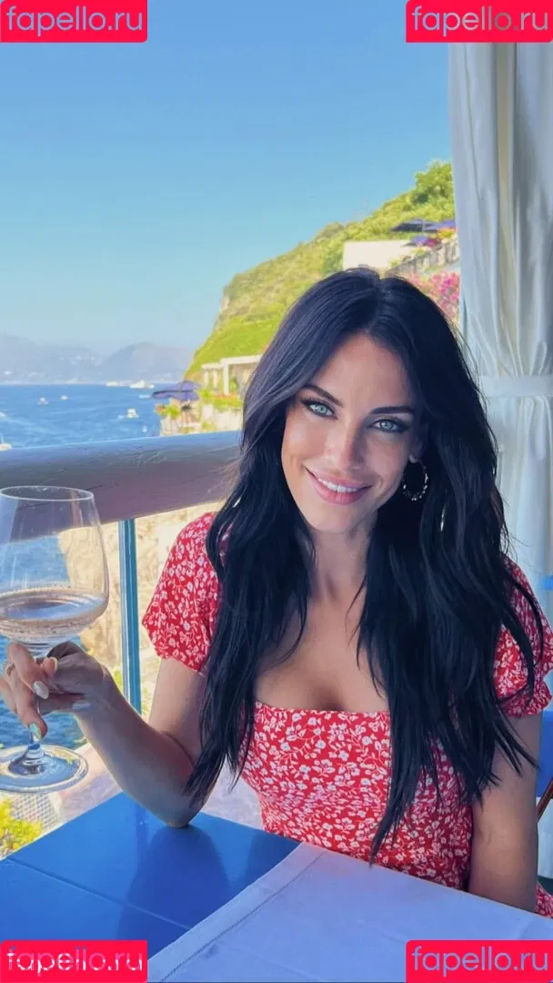 Jessica Lowndes Onlyfans Photo Gallery 