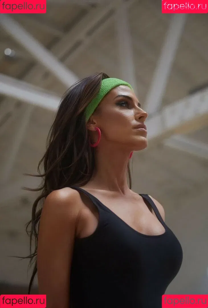 Jessica Lowndes Onlyfans Photo Gallery 