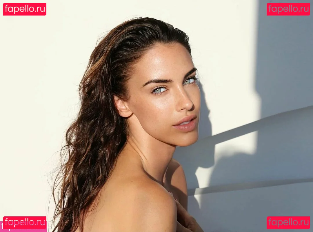 Jessica Lowndes Onlyfans Photo Gallery 