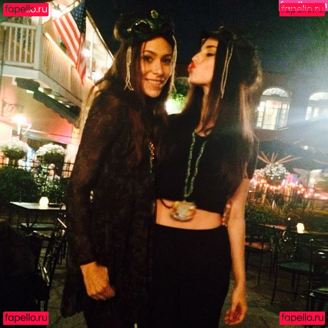 Jessica Lowndes Onlyfans Photo Gallery 