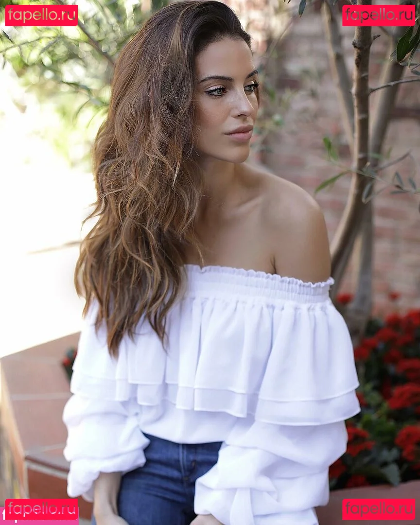 Jessica Lowndes Onlyfans Photo Gallery 