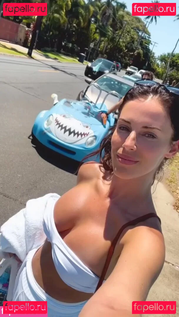 Jessica Lowndes Onlyfans Photo Gallery 