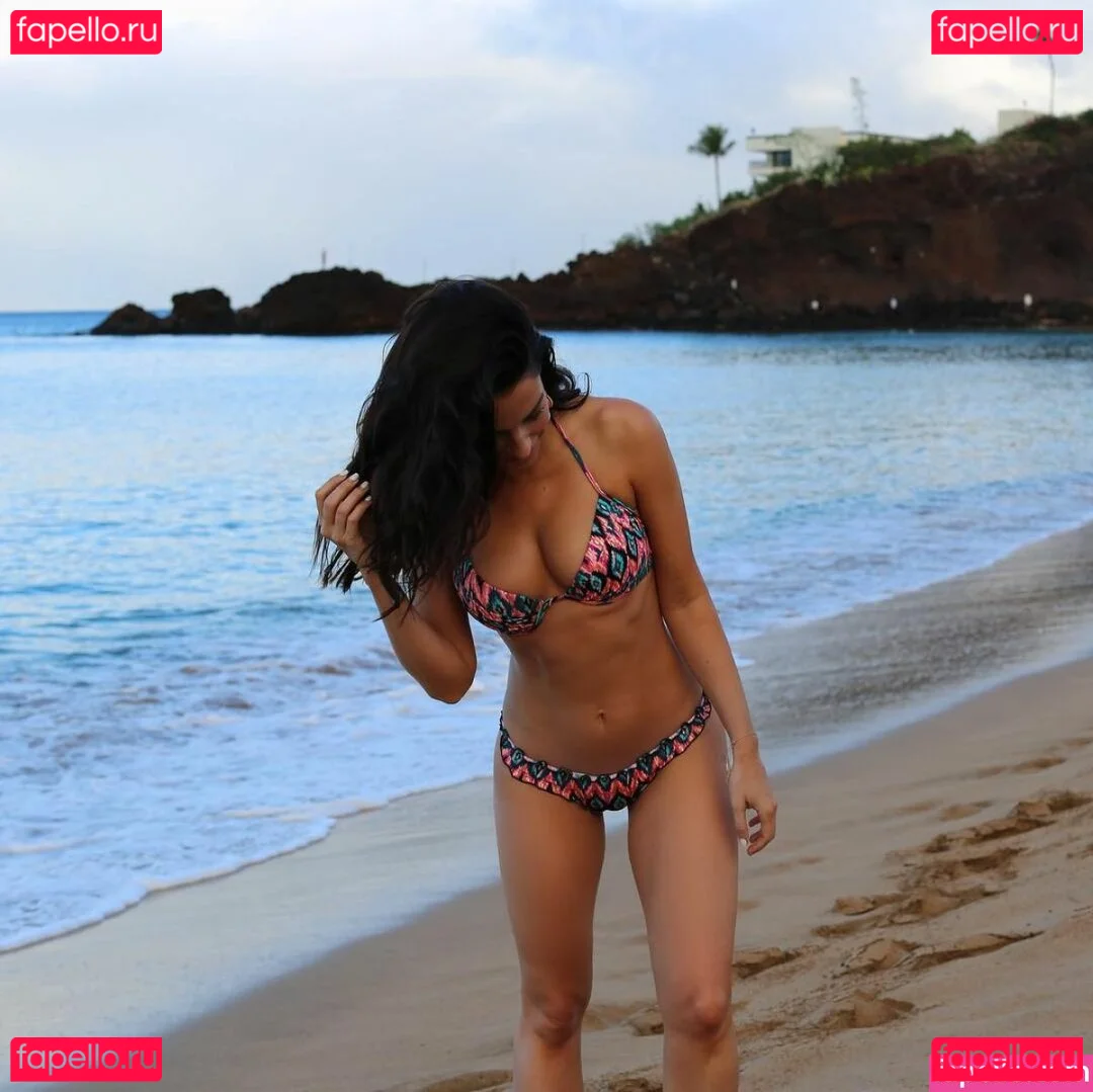 Jessica Lowndes Onlyfans Photo Gallery 