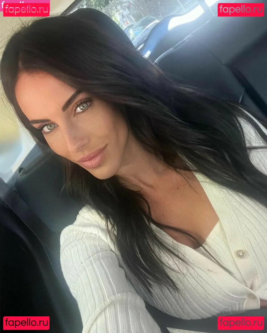 Jessica Lowndes Onlyfans Photo Gallery 