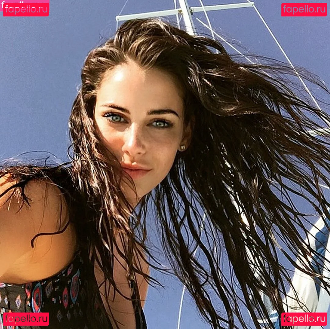 Jessica Lowndes Onlyfans Photo Gallery 