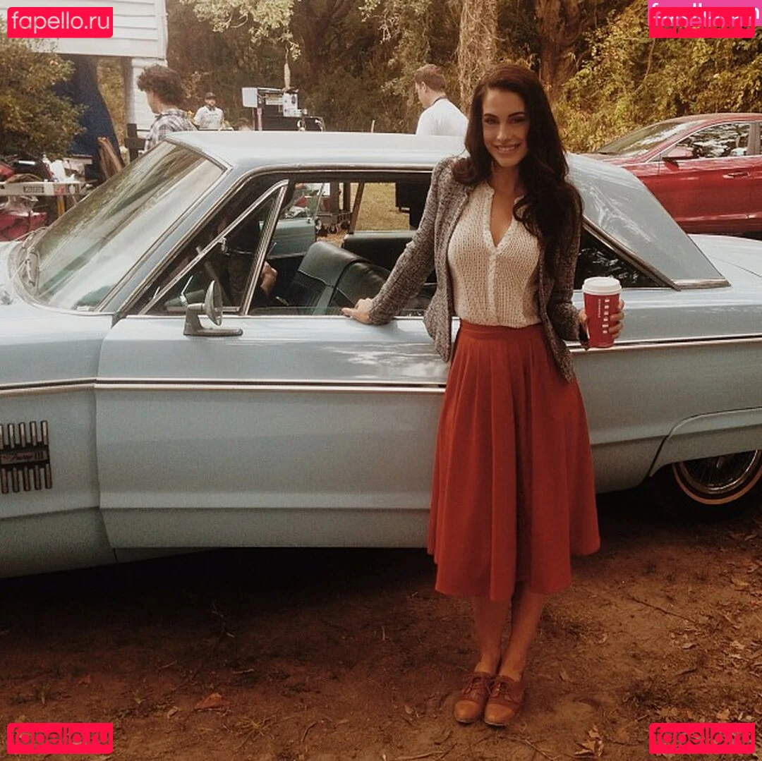 Jessica Lowndes Onlyfans Photo Gallery 