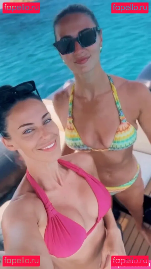 Jessica Lowndes Onlyfans Photo Gallery 