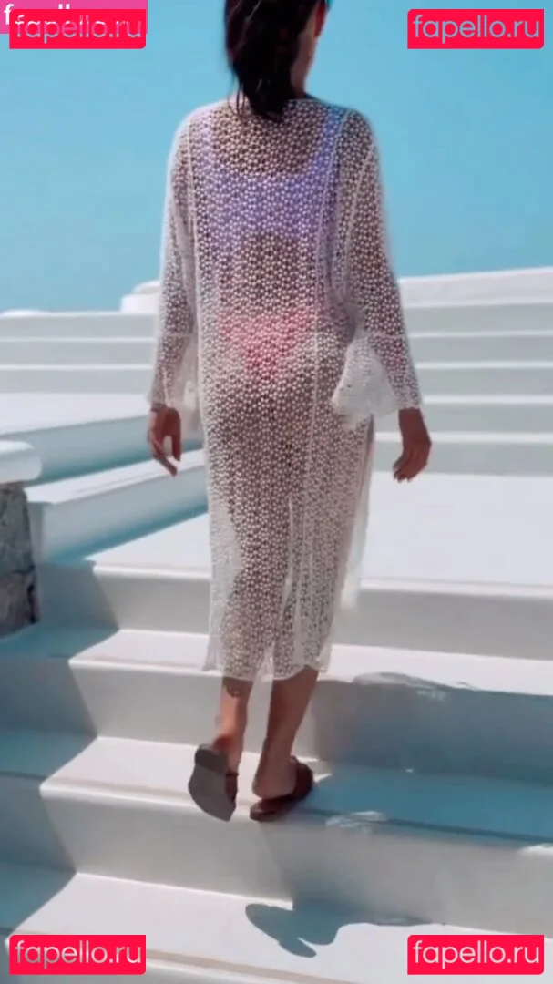 Jessica Lowndes Onlyfans Photo Gallery 