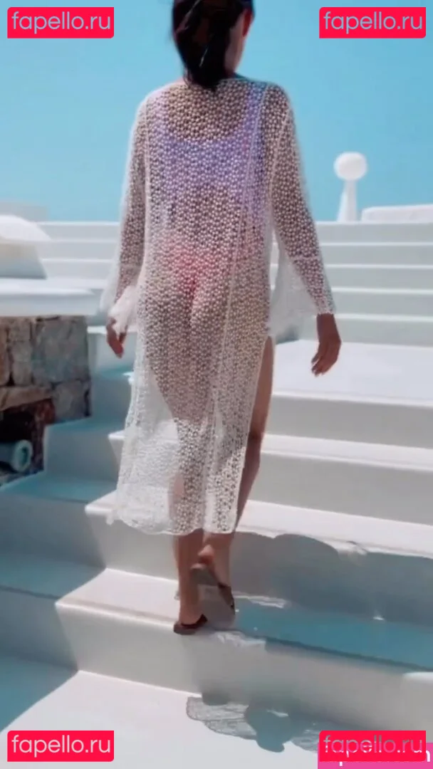 Jessica Lowndes Onlyfans Photo Gallery 