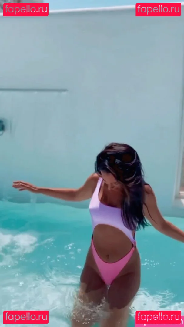 Jessica Lowndes Onlyfans Photo Gallery 