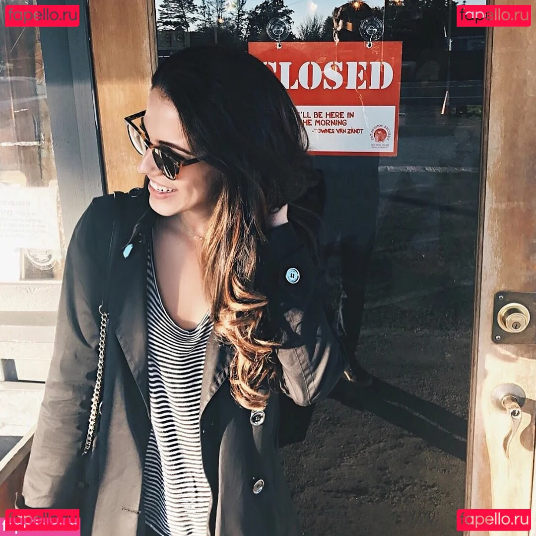 Jessica Lowndes Onlyfans Photo Gallery 