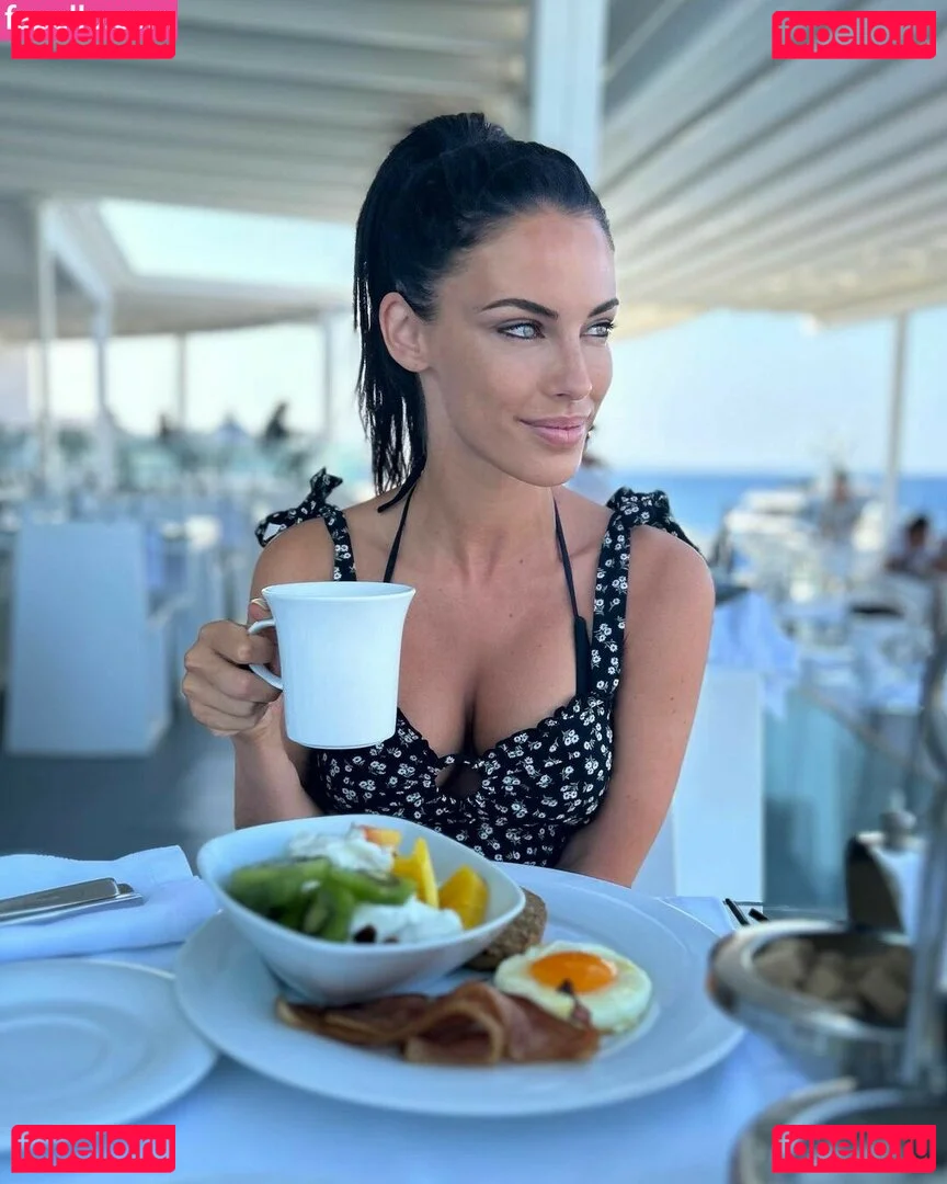 Jessica Lowndes Onlyfans Photo Gallery 