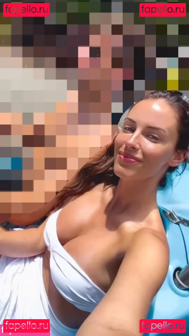 Jessica Lowndes Onlyfans Photo Gallery 