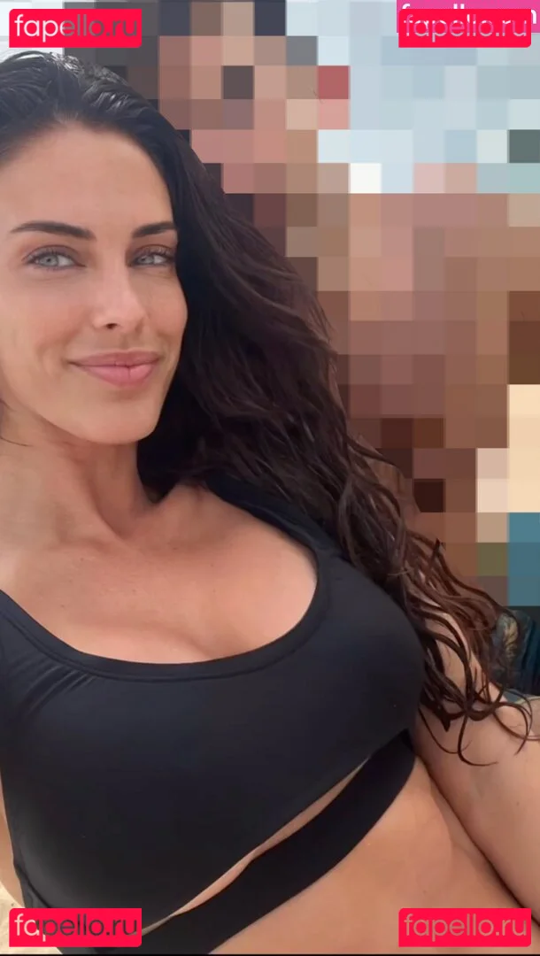 Jessica Lowndes Onlyfans Photo Gallery 