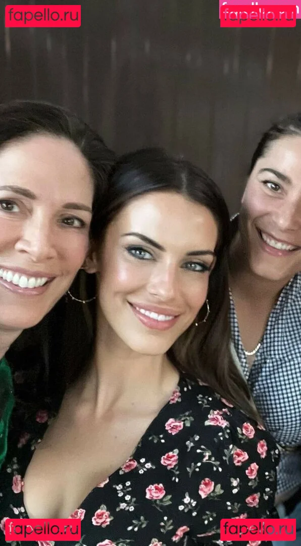 Jessica Lowndes Onlyfans Photo Gallery 