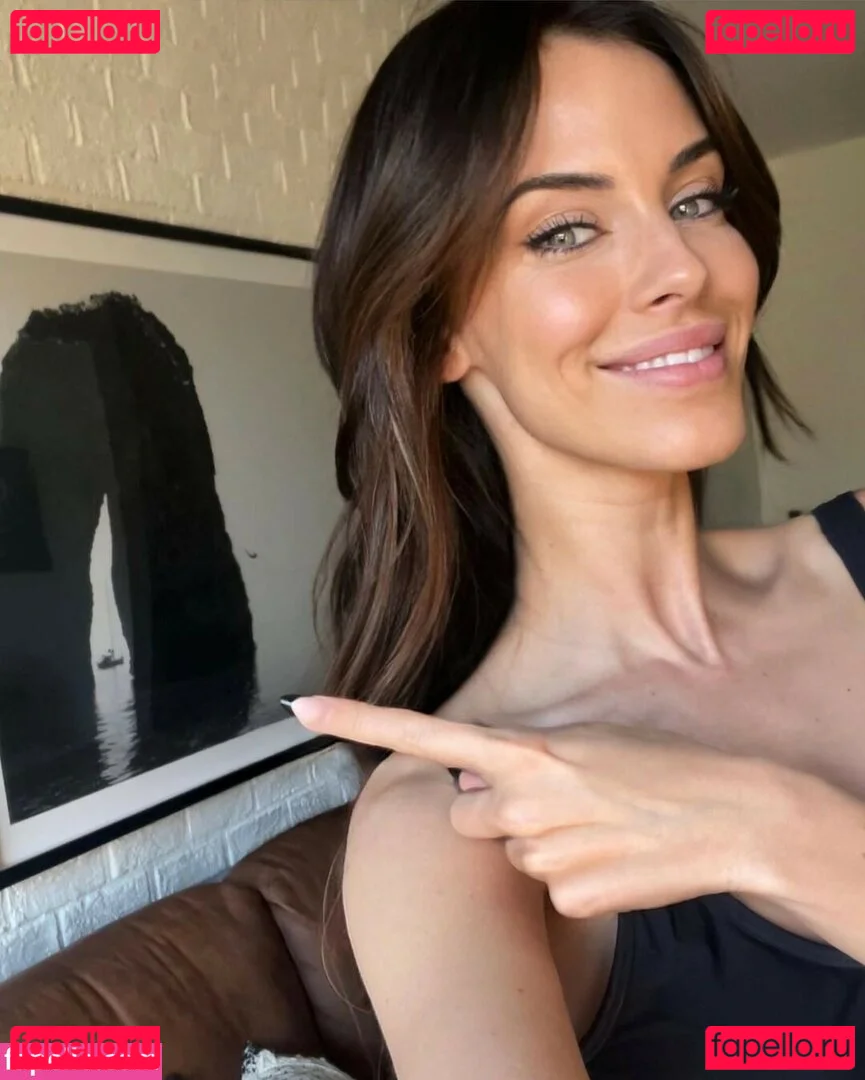 Jessica Lowndes Onlyfans Photo Gallery 