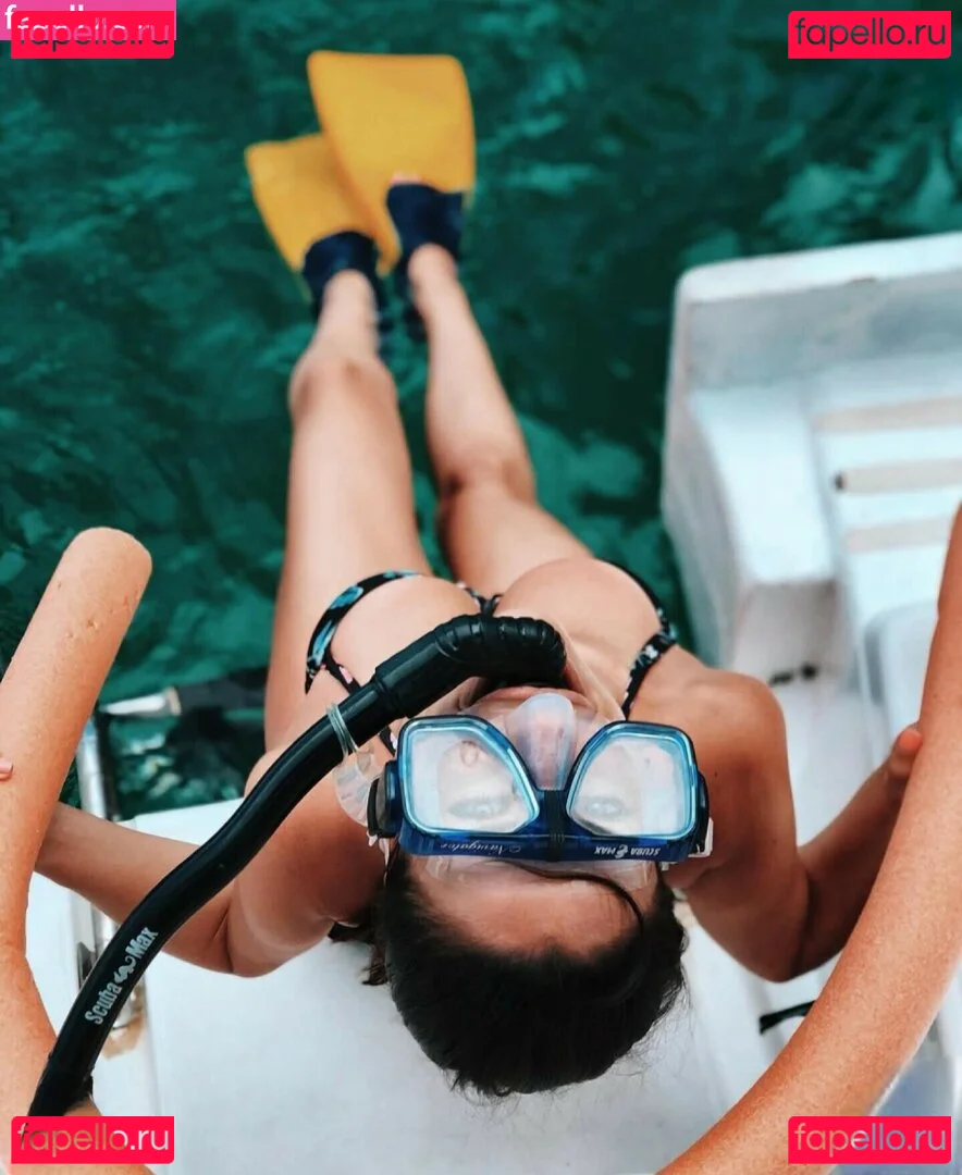 Jessica Lowndes Onlyfans Photo Gallery 