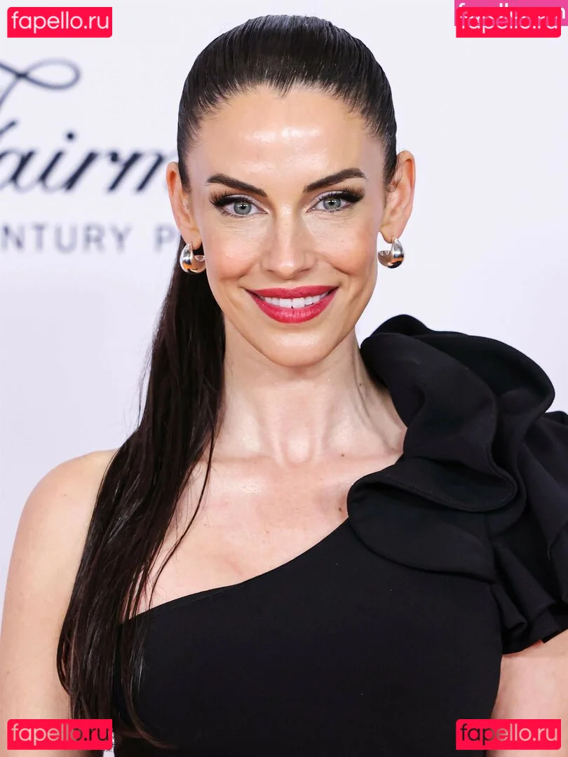 Jessica Lowndes Onlyfans Photo Gallery 