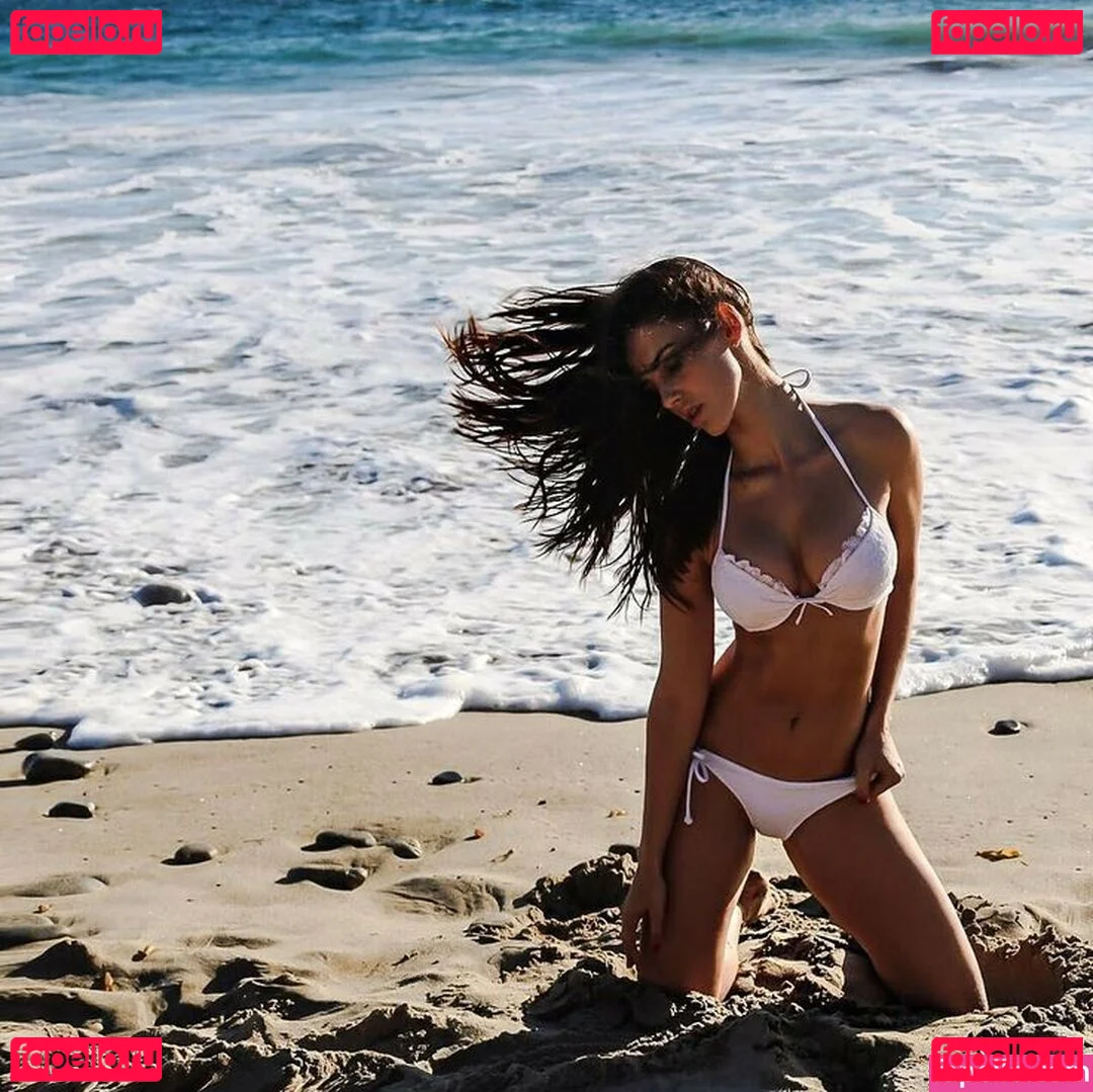Jessica Lowndes Onlyfans Photo Gallery 