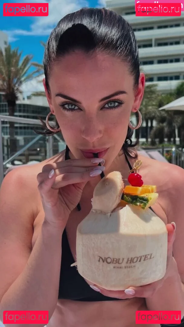 Jessica Lowndes Onlyfans Photo Gallery 
