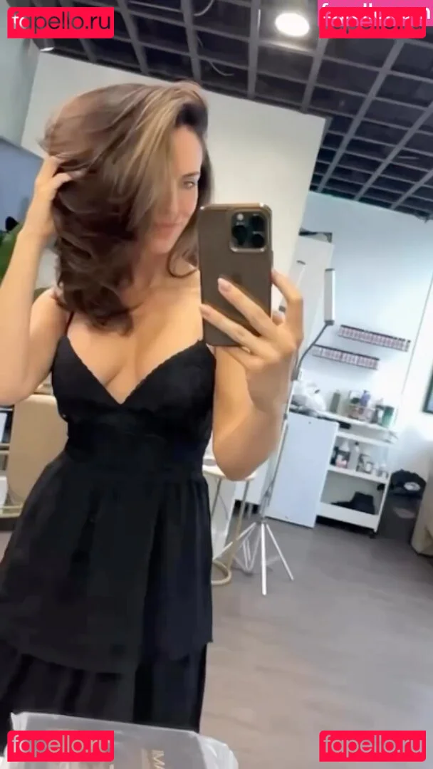 Jessica Lowndes Onlyfans Photo Gallery 