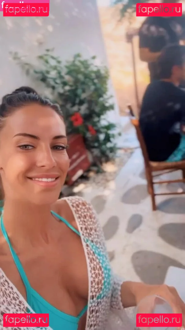 Jessica Lowndes Onlyfans Photo Gallery 