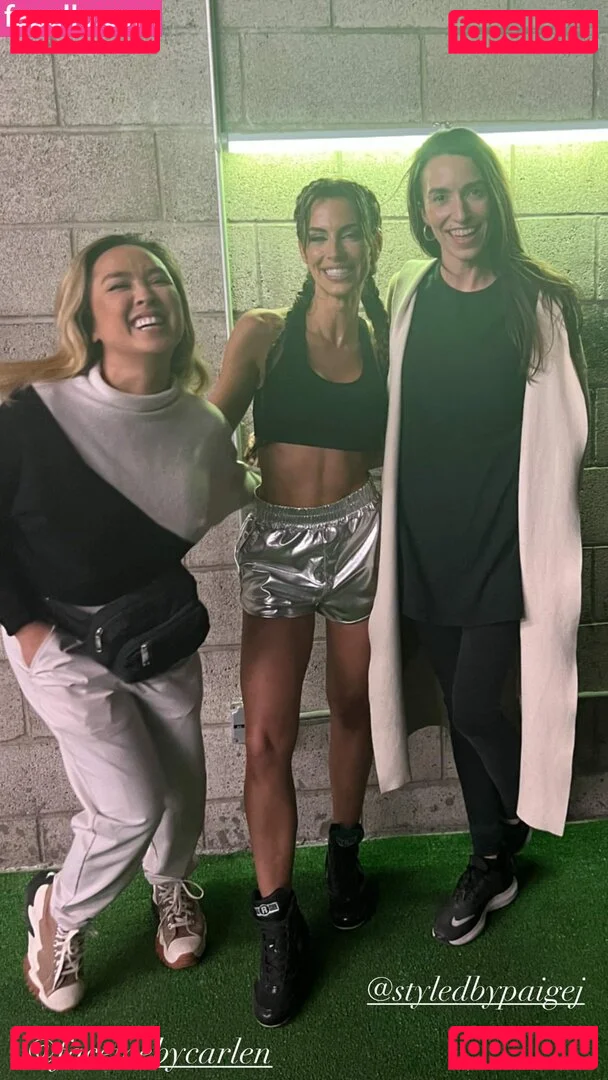 Jessica Lowndes Onlyfans Photo Gallery 