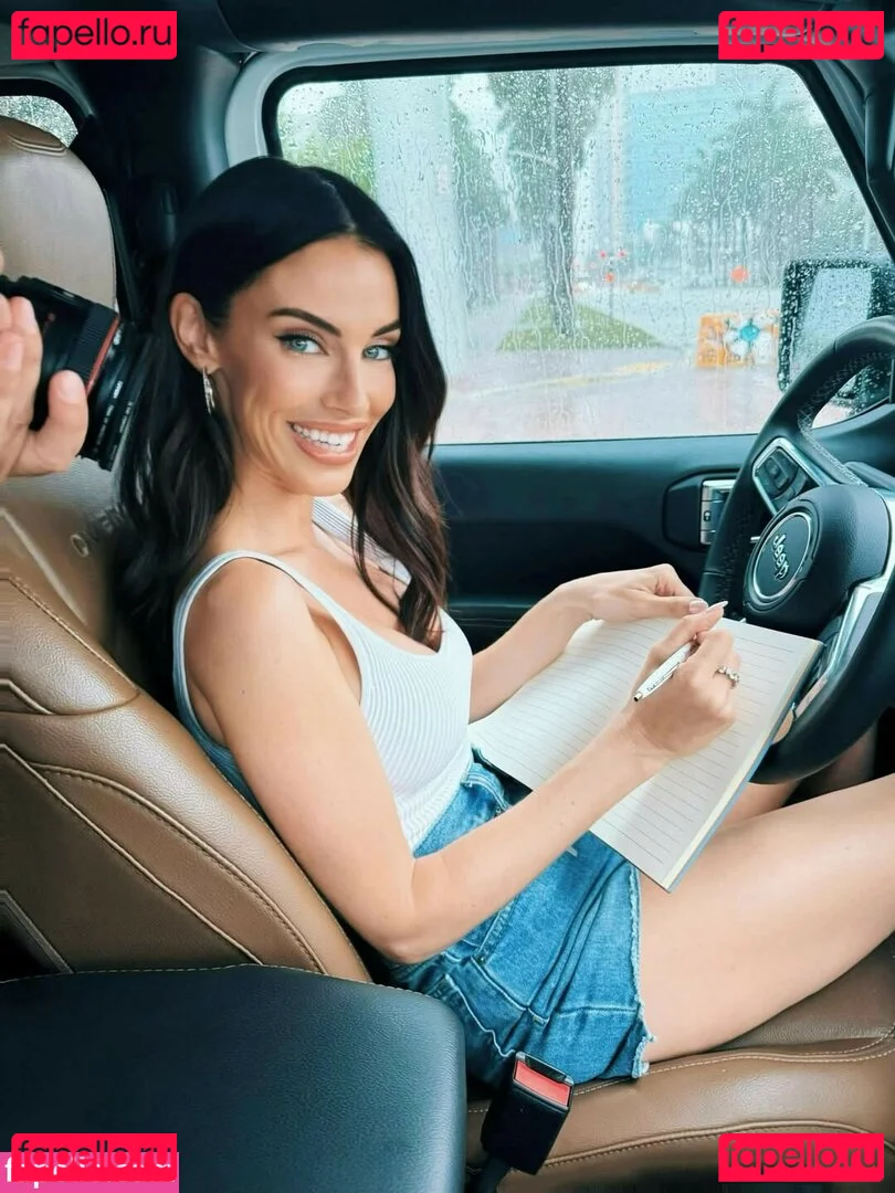 Jessica Lowndes Onlyfans Photo Gallery 