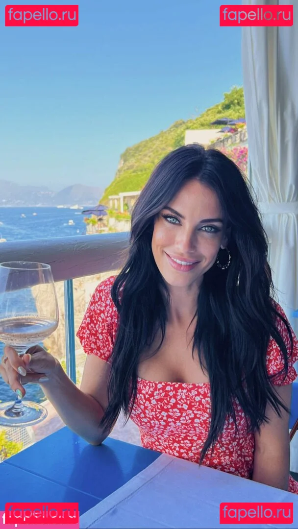 Jessica Lowndes Onlyfans Photo Gallery 
