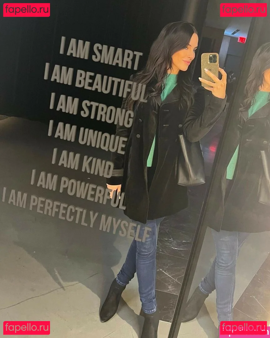 Jessica Lowndes Onlyfans Photo Gallery 