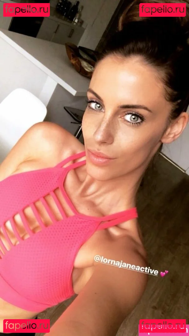 Jessica Lowndes Onlyfans Photo Gallery 