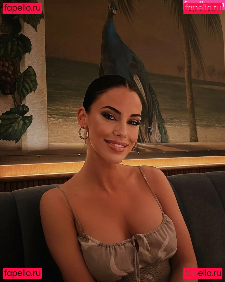 Jessica Lowndes Onlyfans Photo Gallery 