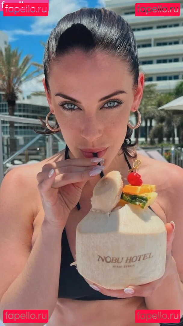 Jessica Lowndes Onlyfans Photo Gallery 