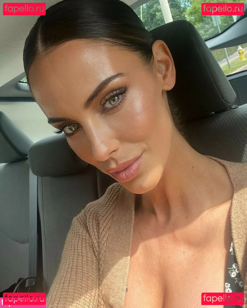 Jessica Lowndes Onlyfans Photo Gallery 