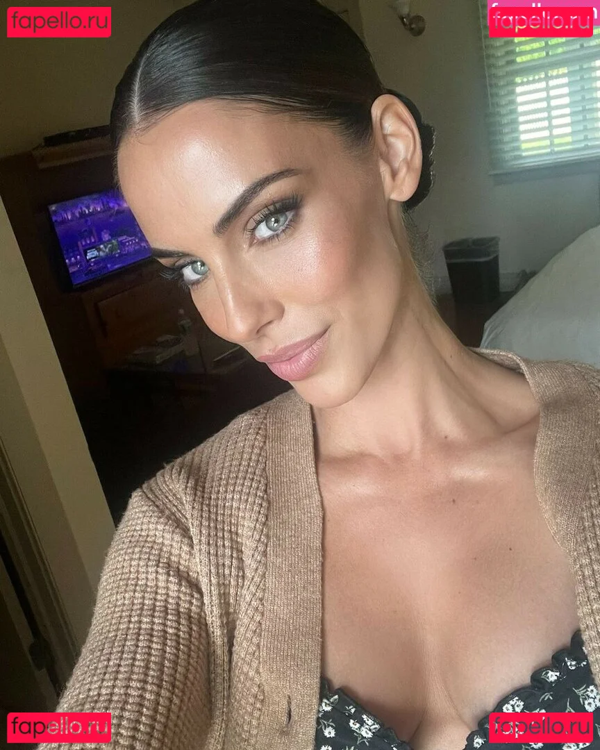 Jessica Lowndes Onlyfans Photo Gallery 