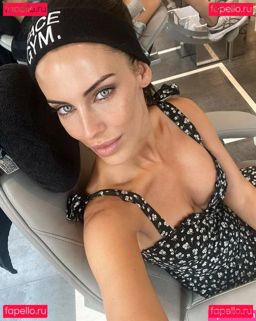 Jessica Lowndes Onlyfans Photo Gallery 