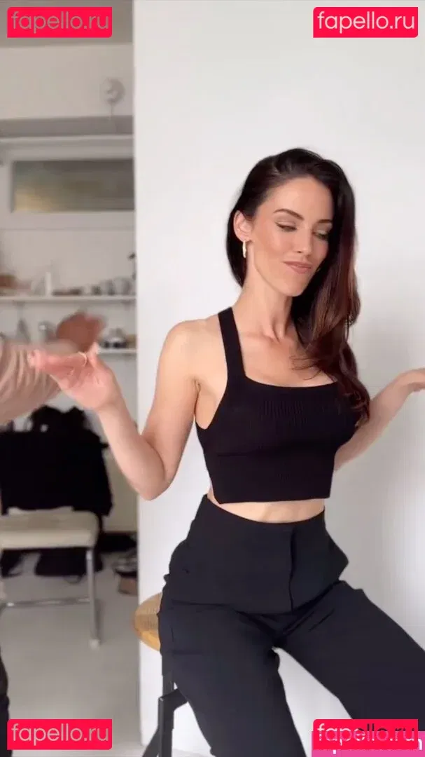 Jessica Lowndes Onlyfans Photo Gallery 