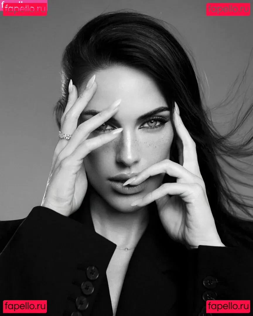 Jessica Lowndes Onlyfans Photo Gallery 