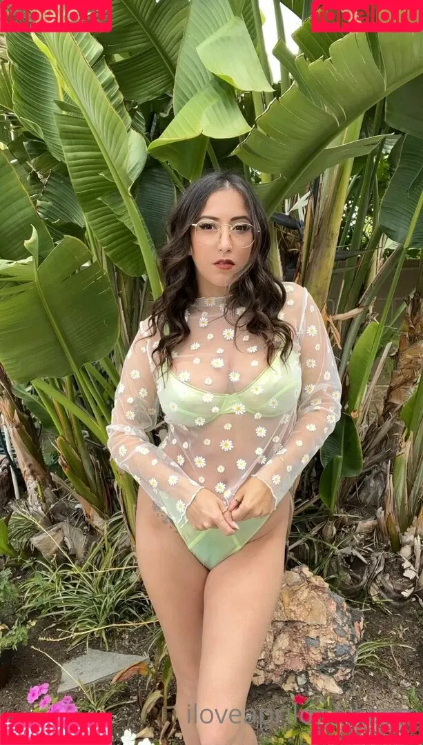 April O'neil Onlyfans Photo Gallery 