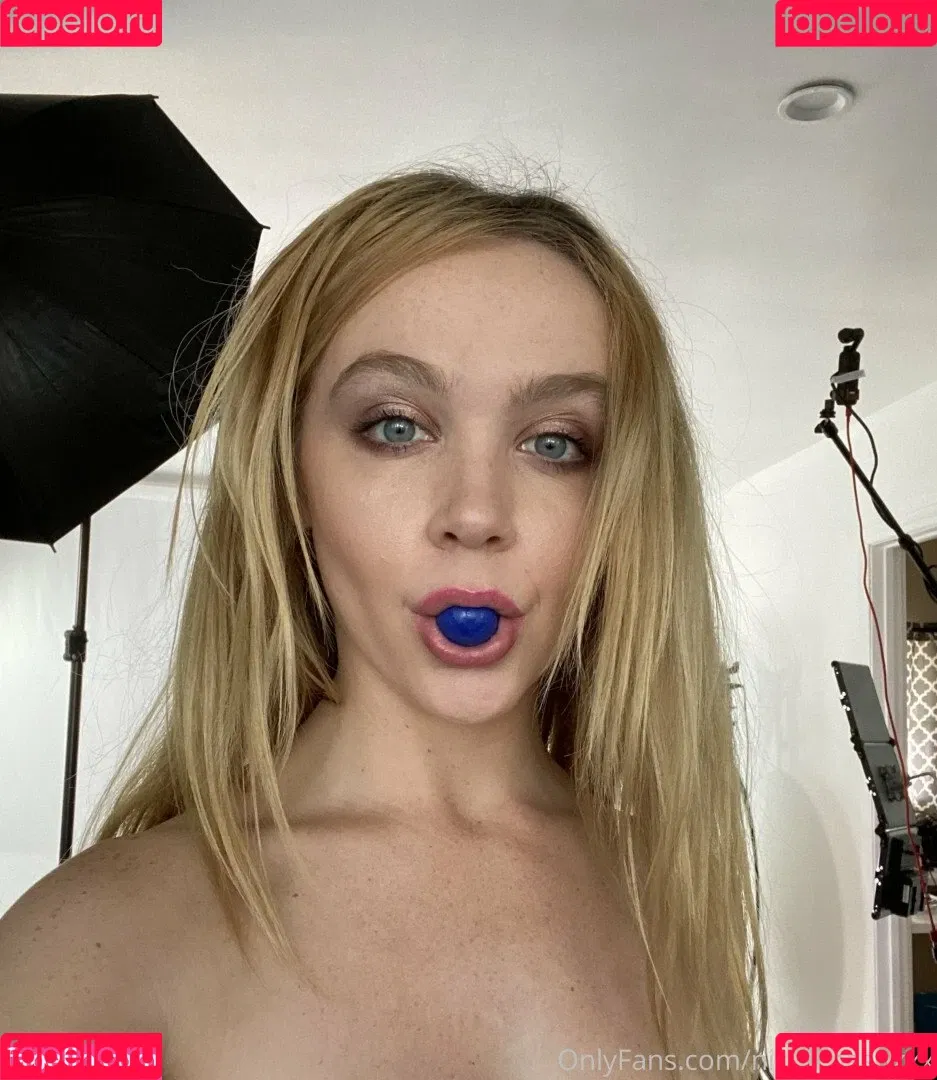 Nikole Nash Onlyfans Photo Gallery 
