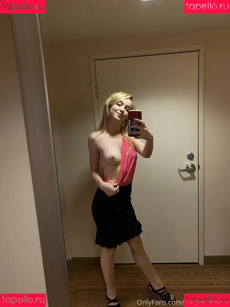 Nikole Nash Onlyfans Photo Gallery 