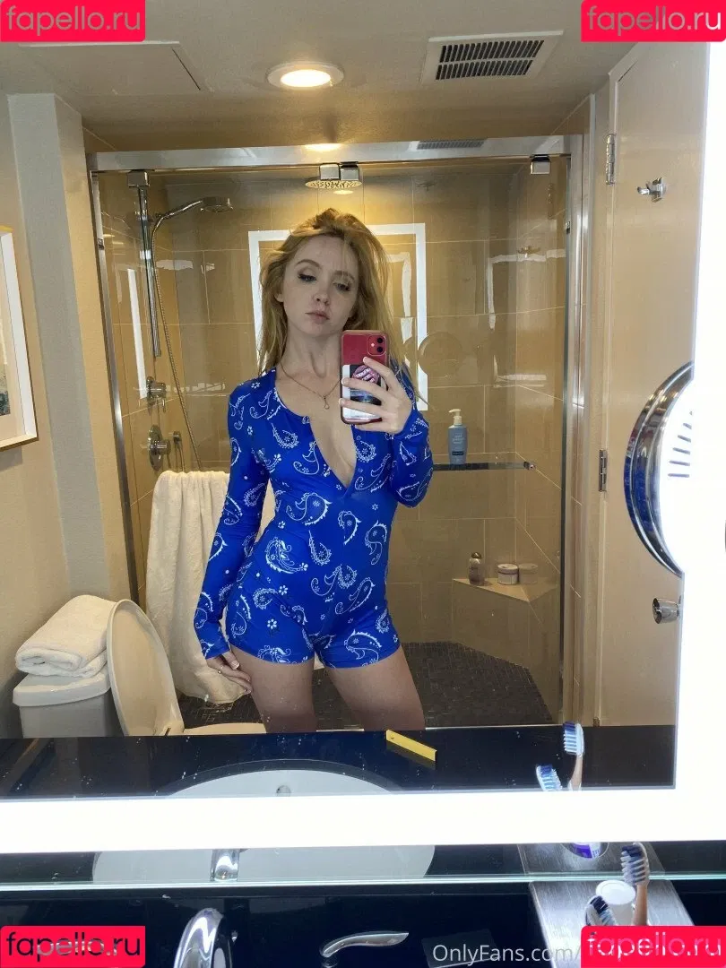 Nikole Nash Onlyfans Photo Gallery 