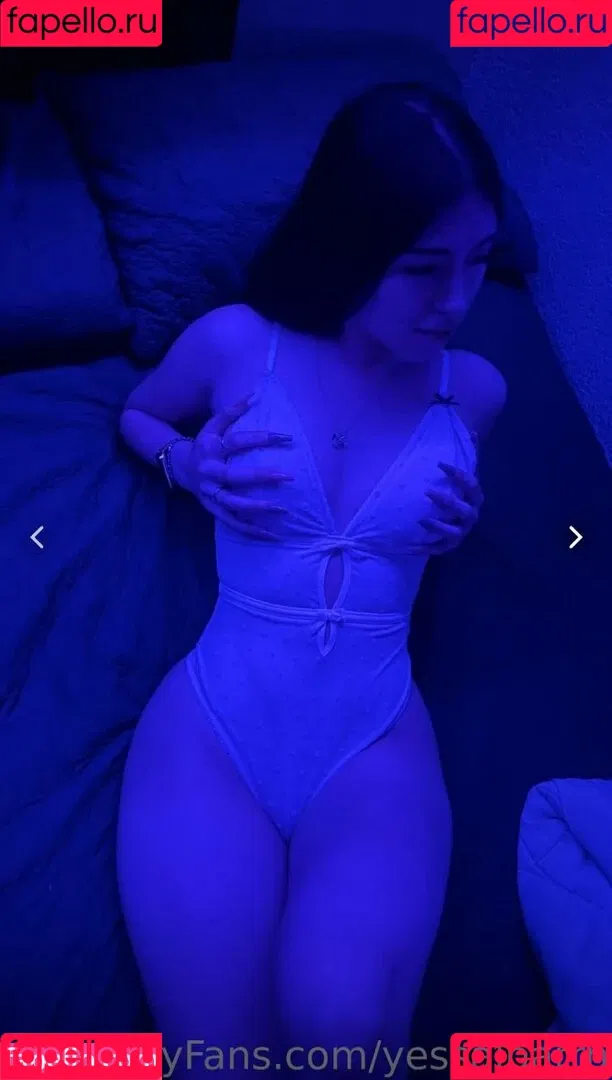 yessalbarrn Onlyfans Photo Gallery 