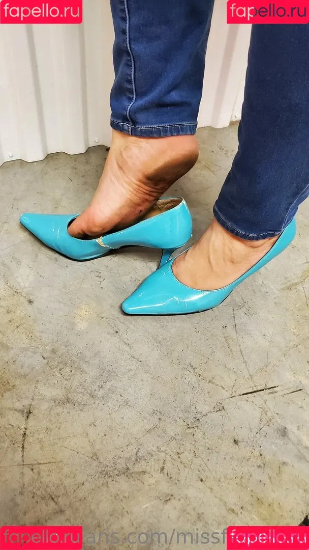 missfeetstink Onlyfans Photo Gallery 