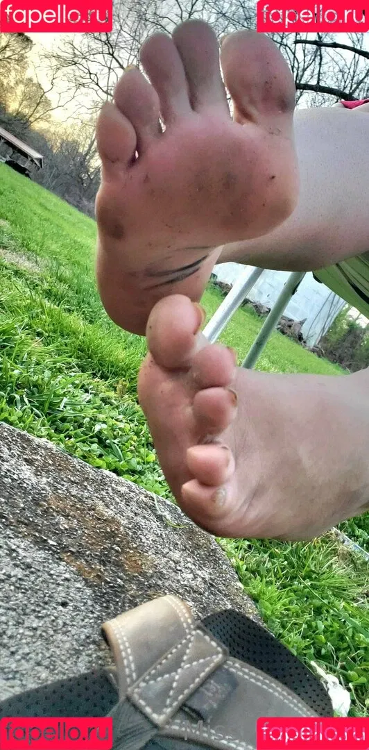 missfeetstink Onlyfans Photo Gallery 