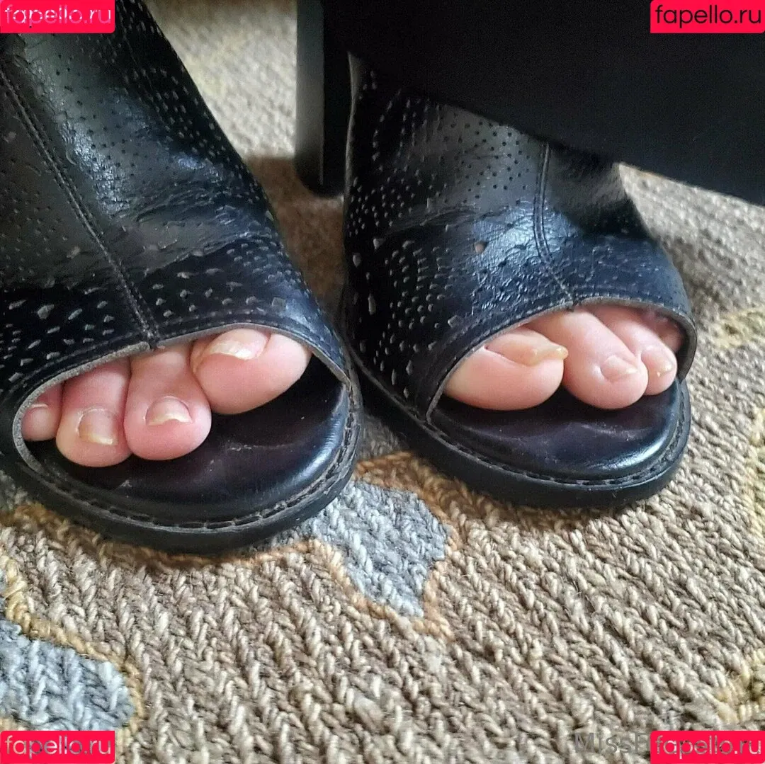 missfeetstink Onlyfans Photo Gallery 