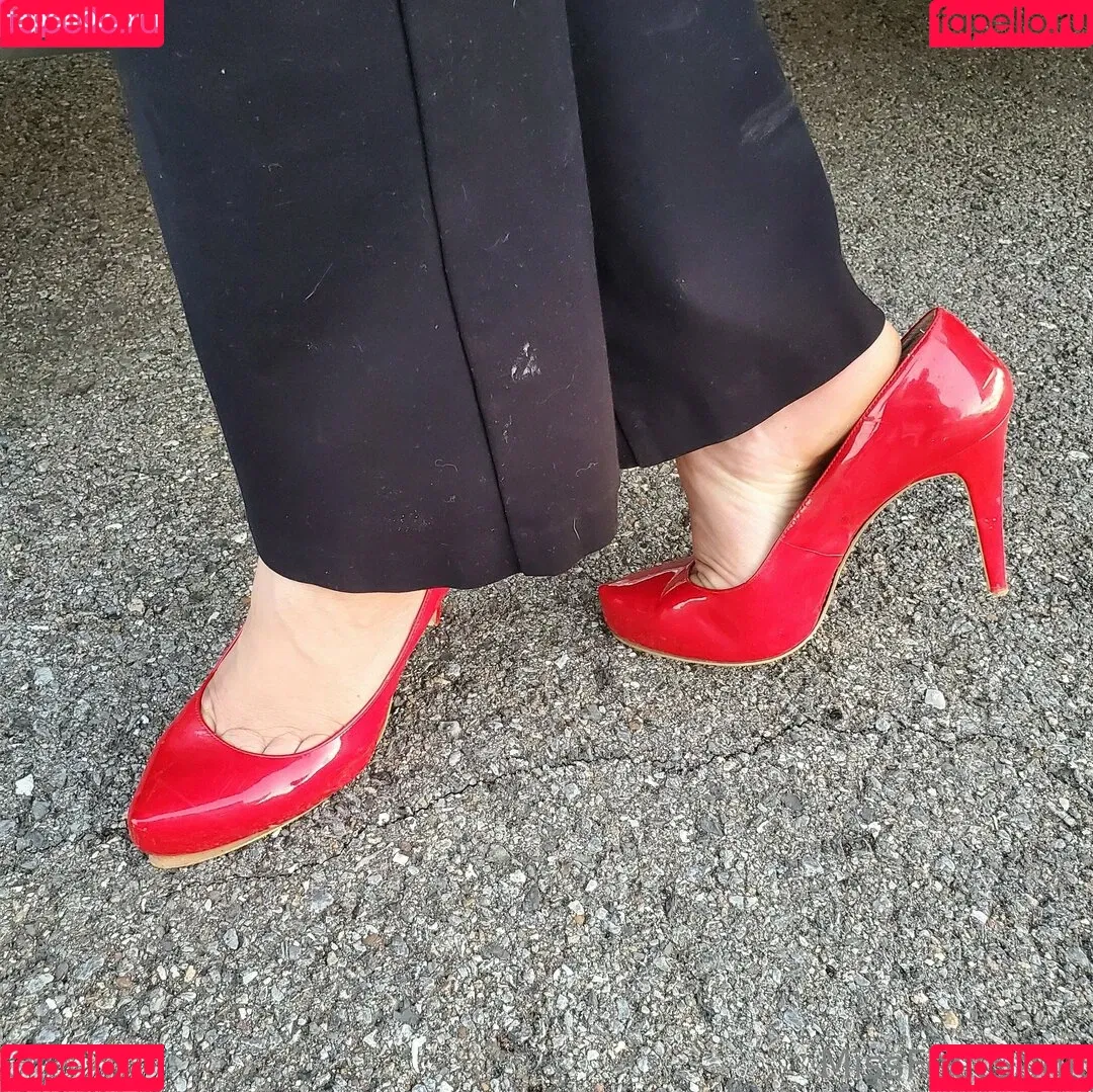 missfeetstink Onlyfans Photo Gallery 