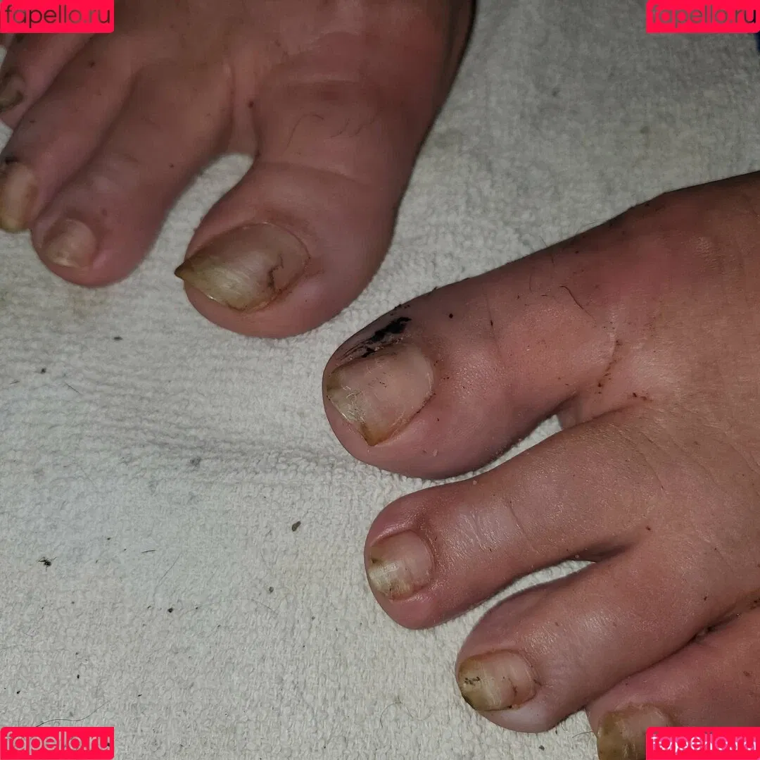 missfeetstink Onlyfans Photo Gallery 