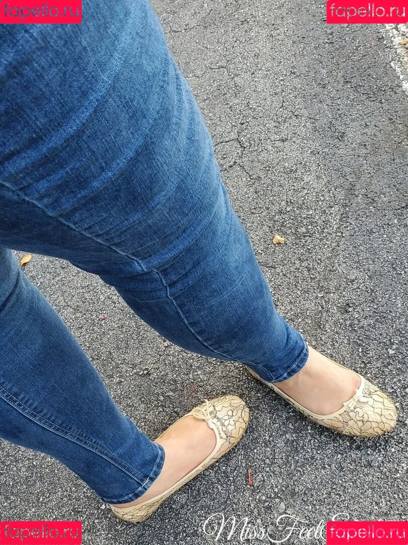missfeetstink Onlyfans Photo Gallery 